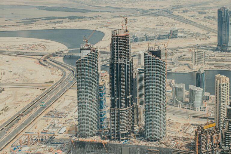 3 buildings in dubai landscape